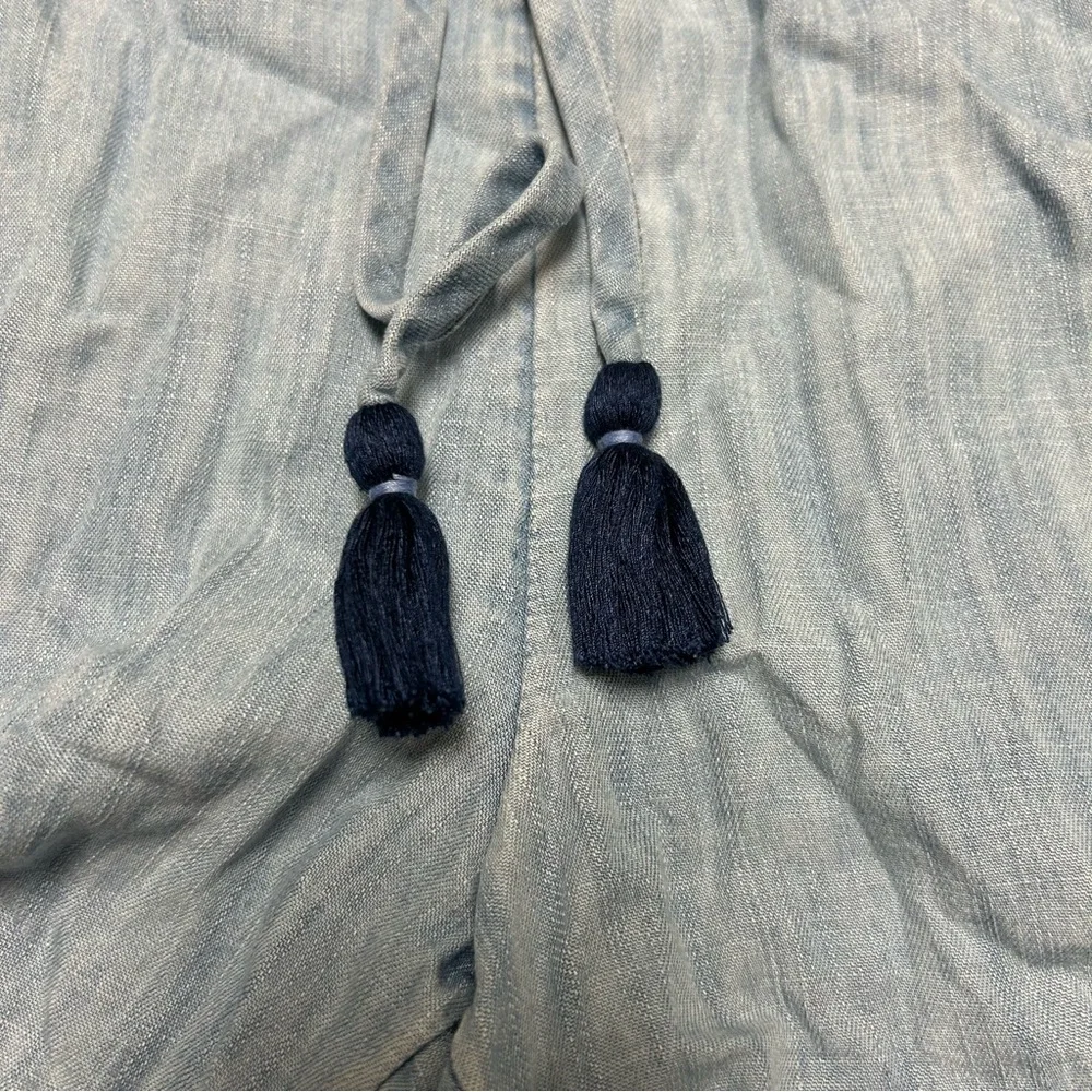 Vineyard Vines Chambray Short with Tassel Ties Size M - Picture 4 of 10